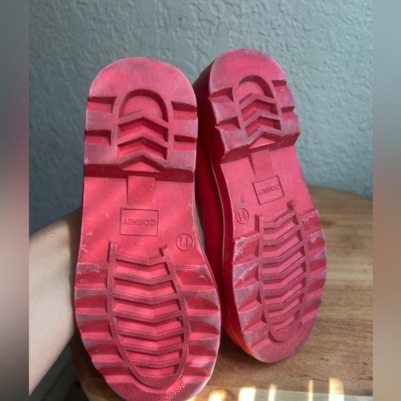 Snow White rain boots size 11 - Picture 7 of 8